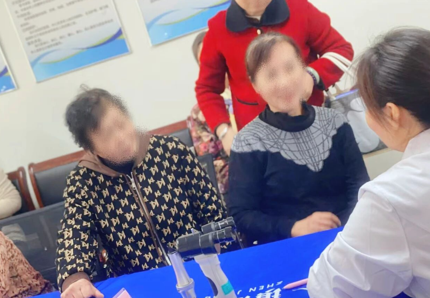 寒潮送暖丨康復(fù)眼科 “移動門診” 下鄉(xiāng)入社，為百姓筑牢冬日眼健康防線